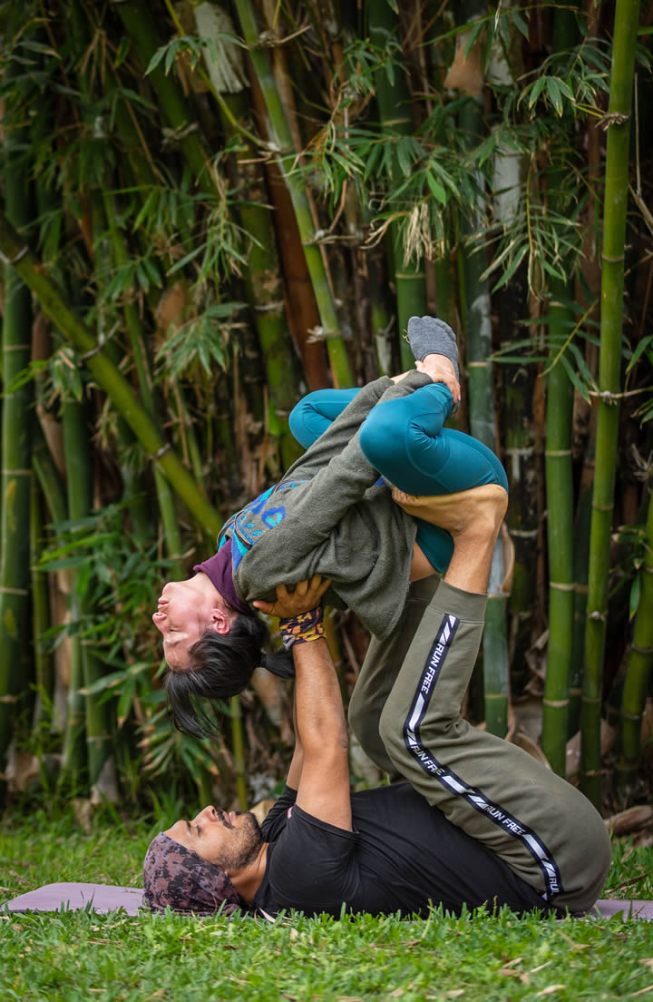 Luis Santillana, Masaje Thai, Acroyoga